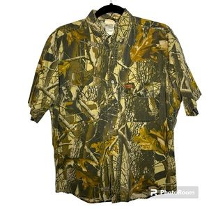 Woolrich Realtree Camouflage Shirt Men’s M Short Sleeve Collared Button Down